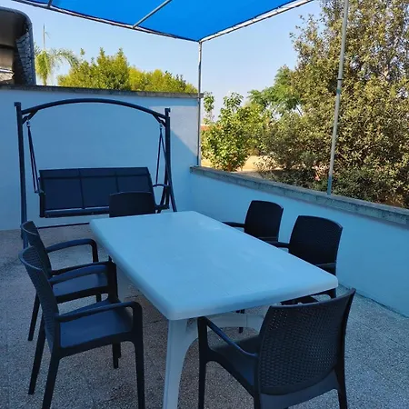 בית נופש Dei Mirti מרינה די מנקוורסה