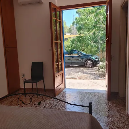 Dei Mirti בית נופש מרינה די מנקוורסה